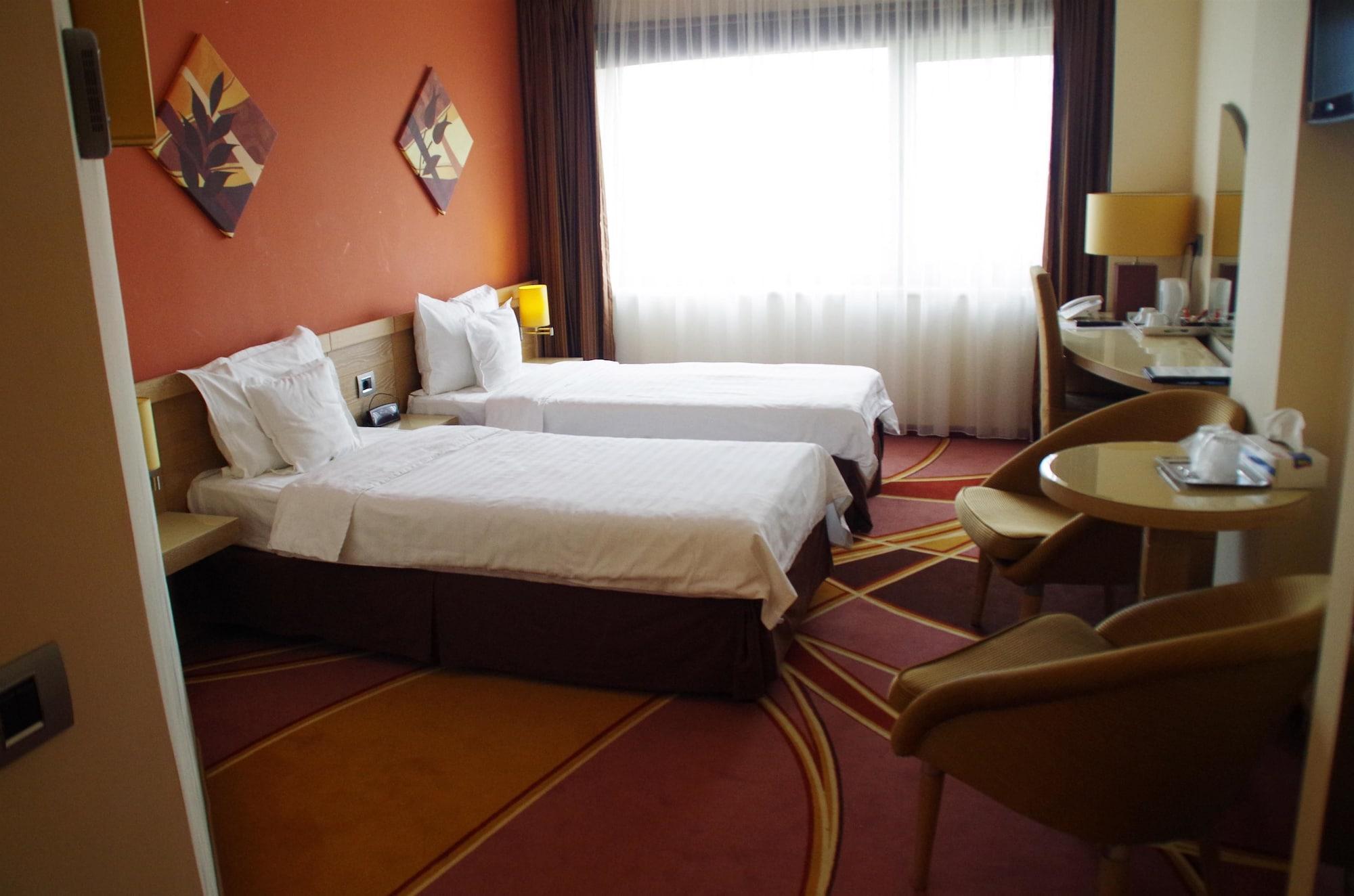 Mari Vila Hotel บูคาเรสต์ ภายนอก รูปภาพ